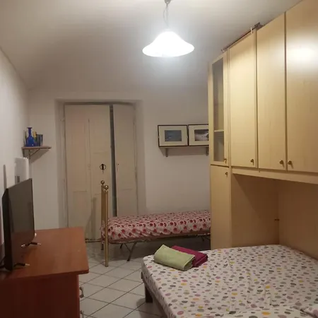 Gambasca Retreat 아파트 *